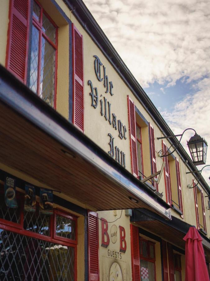 The Village Inn Bohola Zewnętrze zdjęcie